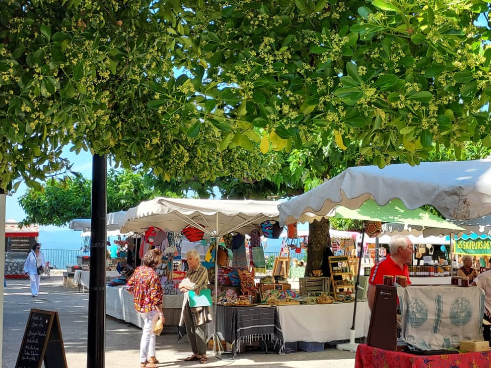 Marché en Provence dans le sud de France